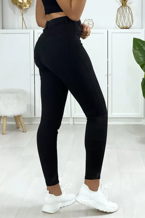 Jeans slim en noir avec poches à larrière|3,75 €|OKKO MODE
