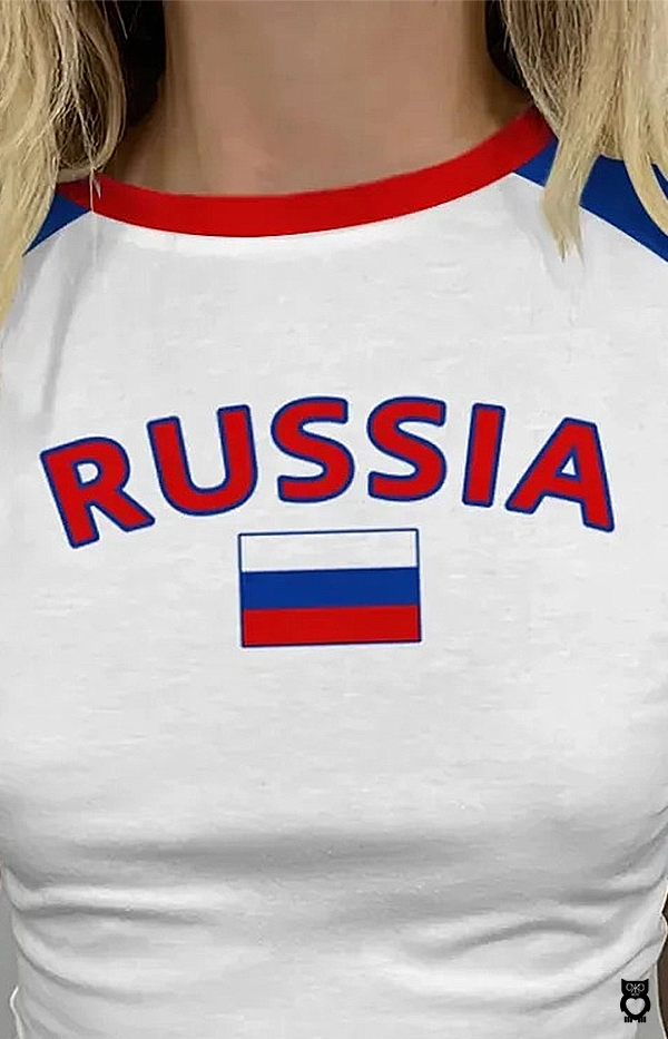 T-shirt blanc écriture Russia en rouge et bleu et drapeaux de la Russie d'été pour femmes okko mode 2024|6,16 €|OKKO MODE