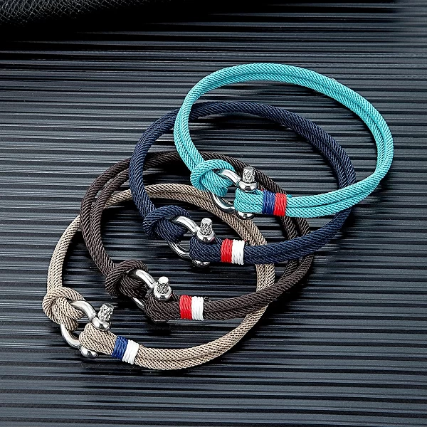 Bracelet en ULtressé Bleu Marine pour Hommes et Femmes, Acier Inoxydable, Mini Manille en Fer à Cheval - Bijoux E-commerce|3,98 €|OKKO MODE