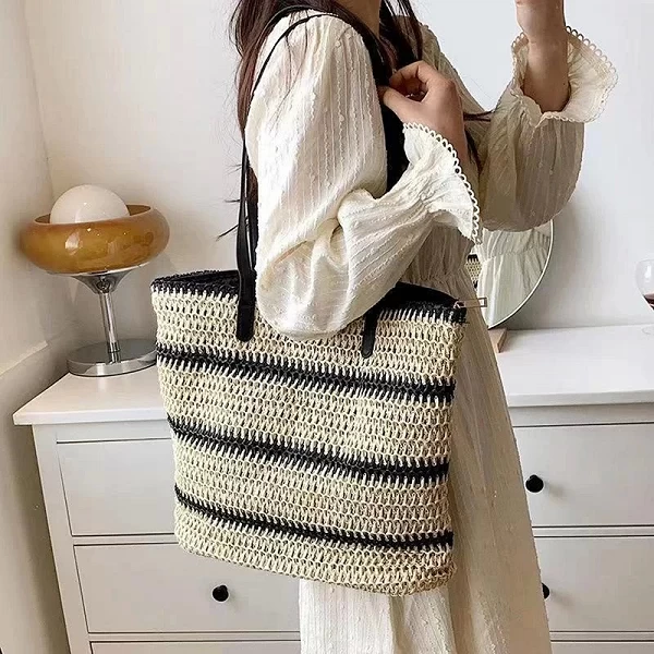 Sac à main tissé rayé en paille pour femme: l'accessoire estival incontournable|12,00 €|OKKO MODE