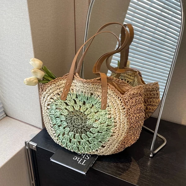 Sac de plage rond tissé avec fermeture à glissière - Accessoire chic pour l'été|12,00 €|OKKO MODE