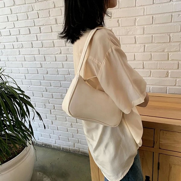 Sac à main de style étranger pour femmes, petit sac initié, simple, tout nouveau, sous les bras, mode|6,00 €|OKKO MODE