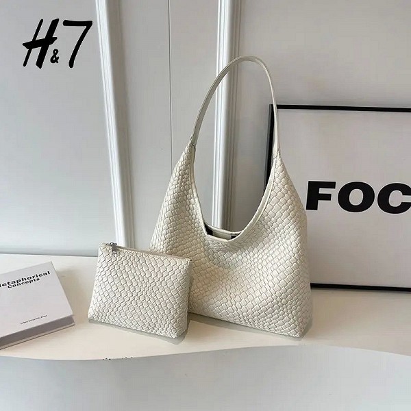 Crocodile Weave Weave Carrying Bag for Women, New Style, H7 Network, Celebrity, Large Capacity, Retro Fashion Trend, Initiated B|22,00 €|OKKO MODE