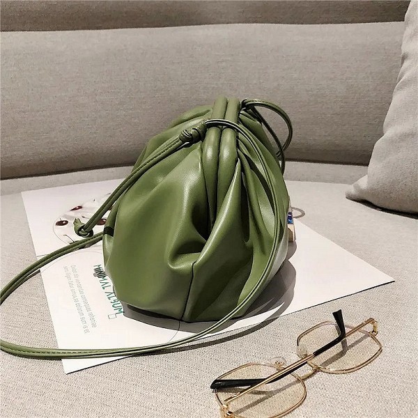 Sac messager en cuir PU plissé pour femme, sac à bandoulière boulette, pocommuniste et sac à main pour femme, soirée, vert, nuag|9,90 €|OKKO MODE