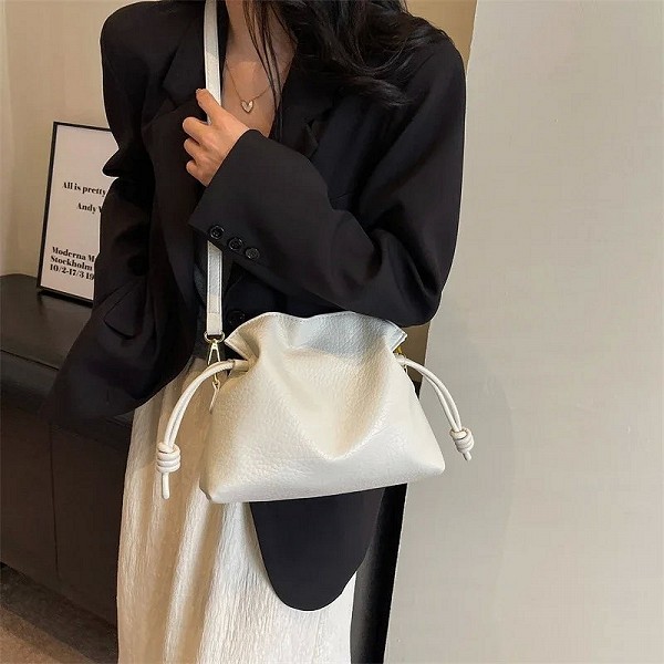 Sac de proximité en PU pour femme, sac de boulette, matériau polyvalent, mode rétro, nouveau sac de piedmont doux, haute qualité|15,00 €|OKKO MODE