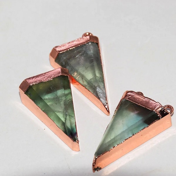 Connecteur triangle en quartz fluorite vert naturel pour femme, grand visage étendu et pendule pierre 215|20,00 €|OKKO MODE