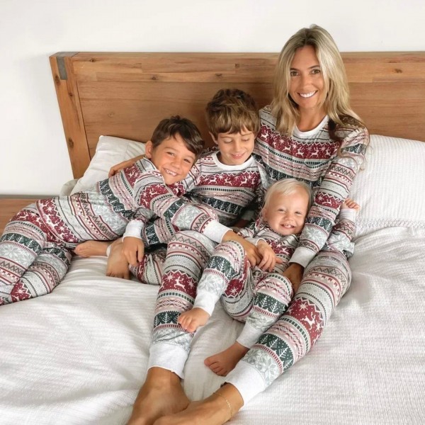 Ensemble pyjama Noel homme femme bebe Achetez maintenant