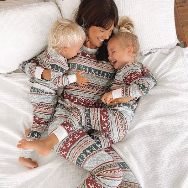 Ensemble de pyjama de Noël imprimé pour hommes, femmes et bébés|12,59 €|OKKO MODE