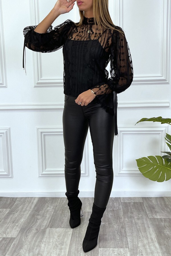 Blouse noire en tulle et dentelle à volants - 10