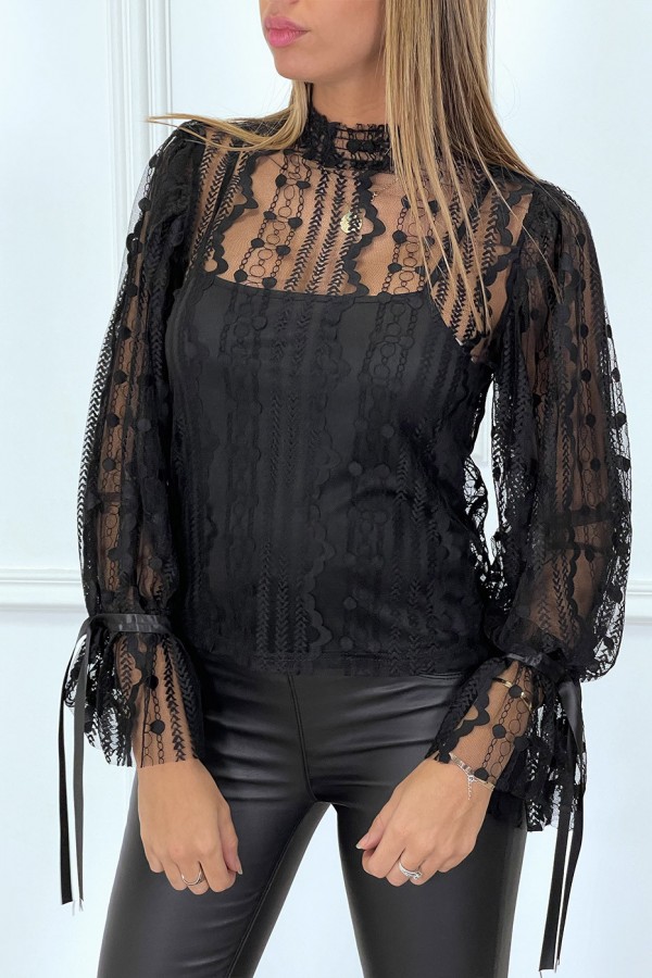 Blouse noire en tulle et dentelle à volants - 12