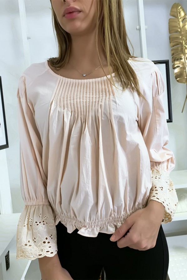 Blouse rose plissé au buste avec volant en dentelle aux manches - 9