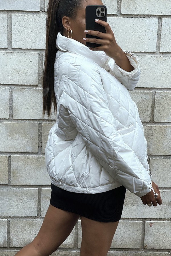 Manteau matelassé blanc très chic et ajustable

 - 3