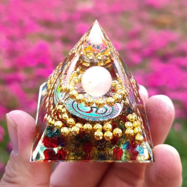 Pyramide Orgonite en Clip Œil de Tigre, Faite à la Main|1,98 €|OKKO MODE