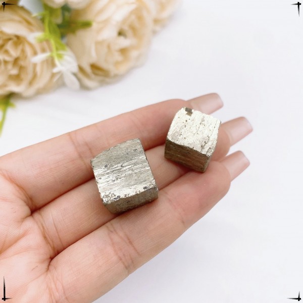 Cube de pyrite irrégulier brut, calcopyrite naturelle haute densité|8,09 €|OKKO MODE