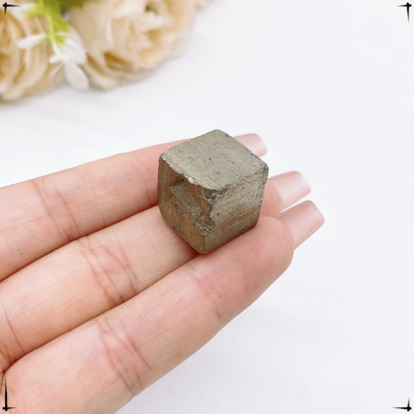 Cube de pyrite irrégulier brut, calcopyrite naturelle haute densité|8,09 €|OKKO MODE