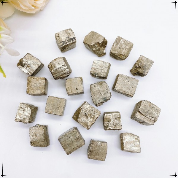 Cube de pyrite irrégulier brut, calcopyrite naturelle haute densité|8,09 €|OKKO MODE