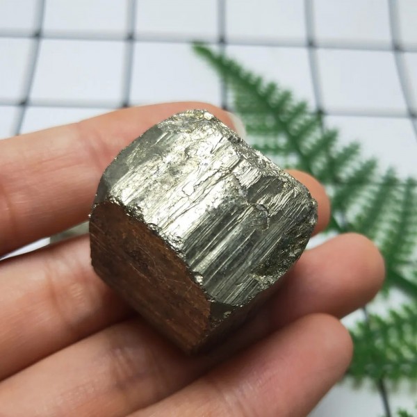 Cube de gravier de cristal pyrite fer naturel quartz guérison|17,99 €|OKKO MODE