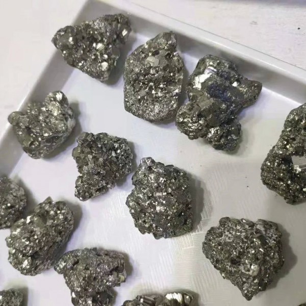 Clip de Pyrite Naturel, Pierre Irrégulière pour Massage et Décoration Maison - Vente en Gros 1 Pièce|2,00 €|OKKO MODE