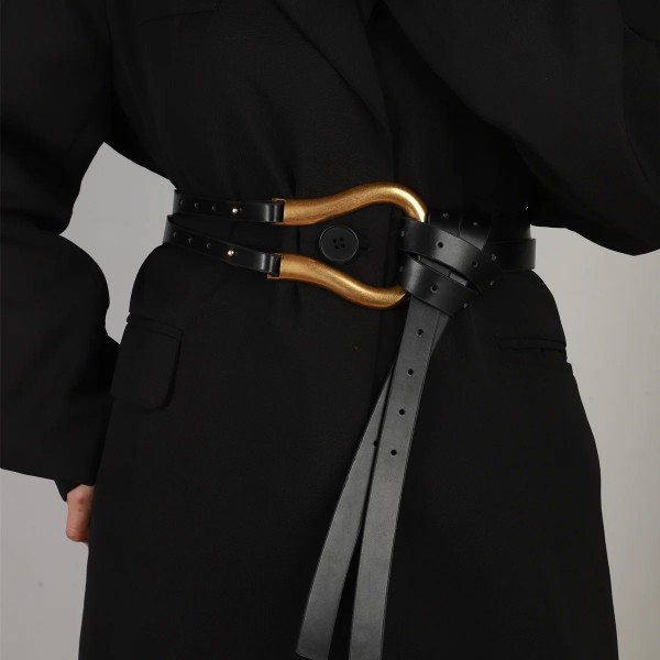 Ceinture de costume pour femme avec large ceinture et grande décoration de boutons en fer à cheval|1,98 €|OKKO MODE