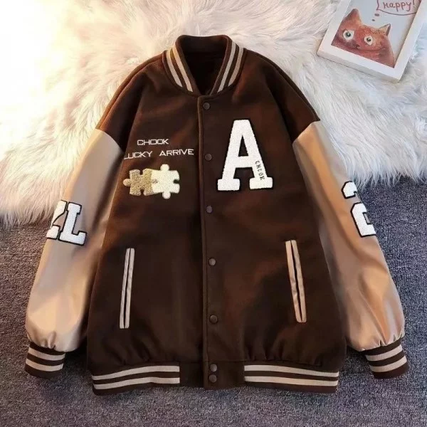 Vintage Baseballjacke für Damen mit Stickerei, Oversize-Passform | 26,09 € | OKKO MODE