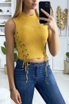 Crop top moutarde avec lacet sur les côtés - 3