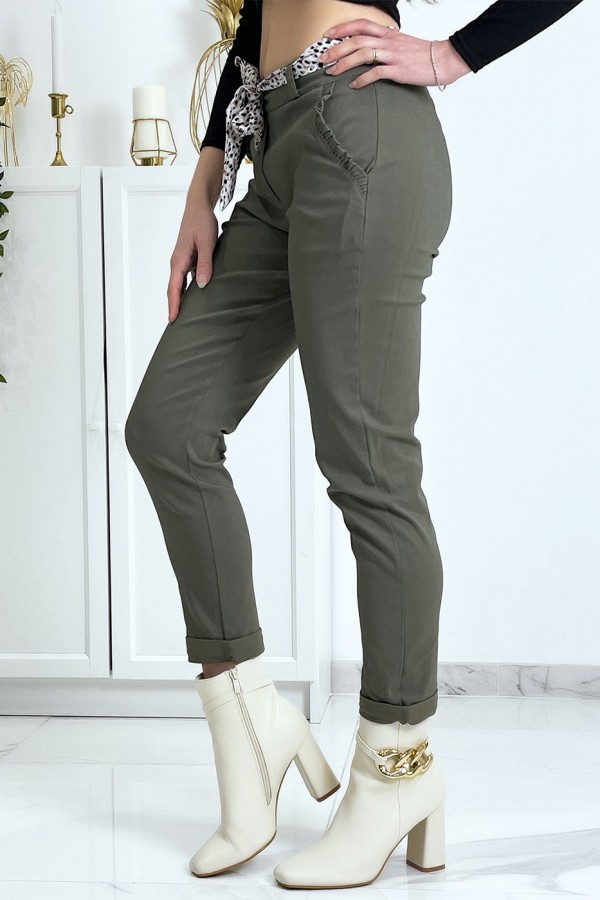 Pantalon strech kaki avec poches froufrou et ceinture - 1