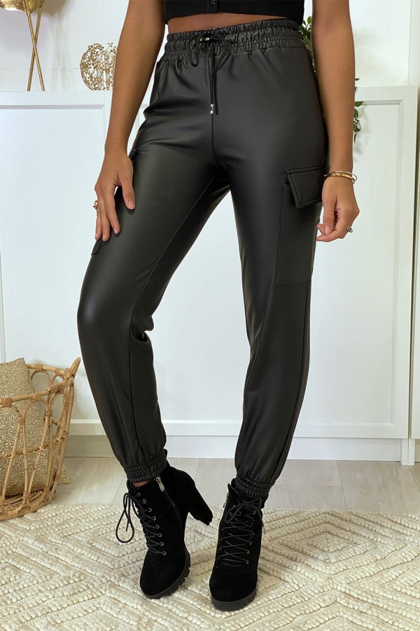 Pantalon cargo noir en simili - 2