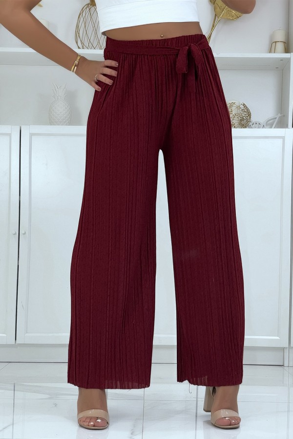 Pantalon palazzo plissé bordeaux avec joli motif - 1