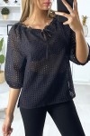 Blouse noir manches bouffante col bateau en matière à trous - 3