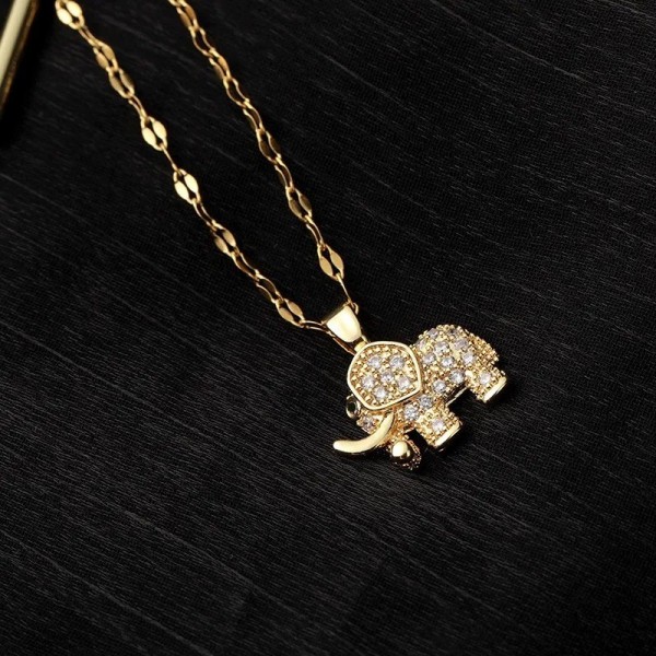 Colliers pendentif éléphant mignon pour femmes et hommes, zircone cubique or cuivre métal polyvalent boucles d'oreilles|2,00 €|OKKO MODE