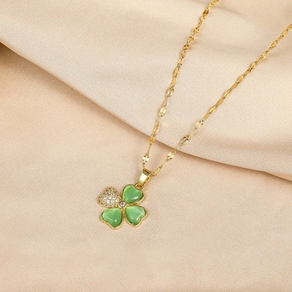 Collier en acier inoxydable pour femmes, vert clair pendentif fleur quatre cœurs mode coréenne Sexy bijoux de fête|2,00 €|OKKO MODE