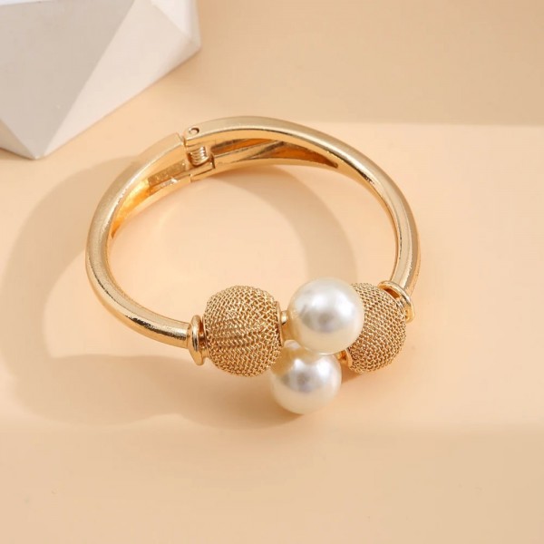 Bracelet ouvert en métal hyperbole doré pour femme, bracelet géométrique vintage, breloque boule de perle, bracelet manchette fe|2,69 €|OKKO MODE