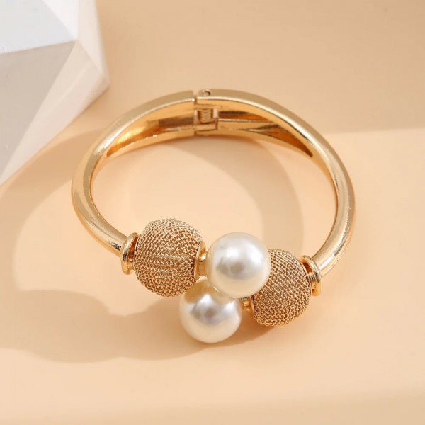 Bracelet ouvert en métal hyperbole doré pour femme, bracelet géométrique vintage, breloque boule de perle, bracelet manchette fe|2,69 €|OKKO MODE