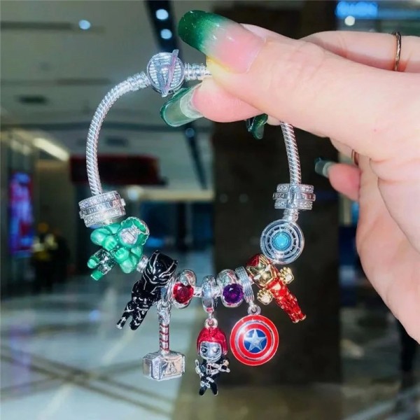 Perles de la Guerre des Étoiles, Bracelet Original avec Charms Mini Marvel et Rescuer Star|3,99 €|OKKO MODE