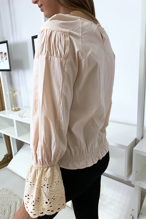 Blouse rose plissé au buste avec volant en dentelle aux manches - 10