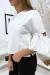 Weiße Bluse mit Volantärmeln und hübscher kleiner Schleife | 4,55 $ | OKKO MODE