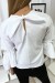 Weiße Bluse mit Volantärmeln und hübscher kleiner Schleife | 4,55 $ | OKKO MODE