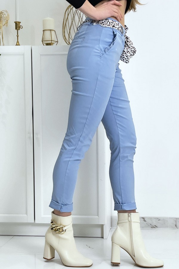 Pantalon strech bleu avec poches froufrou et ceinture - 1