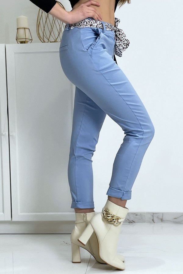 Pantalon strech bleu avec poches froufrou et ceinture - 8