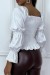 Blouse blanche froncée à manches bouffantes | €12.60 | OKKO MODE