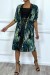 Kimono verde con encaje y estampado de palmera | 13,65 $ | OKKO MODE