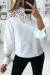 Blouse blanche avec buste motif satiné et perlé | 5,46 $ | OKKO MODE