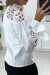 Blouse blanche avec buste motif satiné et perlé | 5,46 $ | OKKO MODE