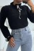Sweater negro con cuello alto y lazo - Suave y elegante | 10,92 $ | OKKO MODE