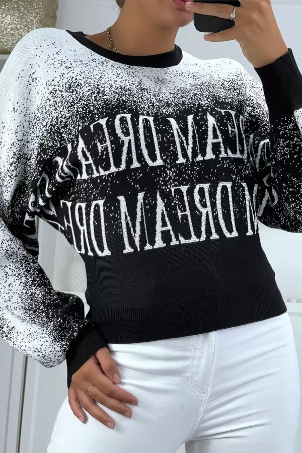 Pull noir dégradé blanc en matière stretch effet bouffant à inscription.
