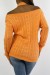 Pull orange vitaminé tout doux à épaules dénudée et détails ajourés pointelle. | 10,08 € | OKKO MODE