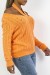Pull orange vitaminé tout doux à épaules dénudée et détails ajourés pointelle. | 10,08 € | OKKO MODE