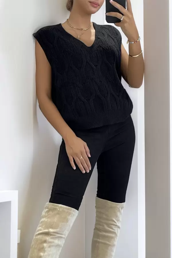 Pull noir sans manche en col V avec joli motif tressé