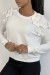 Pull basique blanc à noeuds papillons sur les épaules | 10,92 $ | OKKO MODE