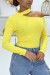 Blusa amarilla cuello asimétrico - Moda femenina | 10,92 $ | OKKO MODE